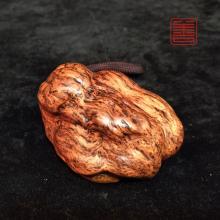 善也堂太行崖柏变异瘤手把件